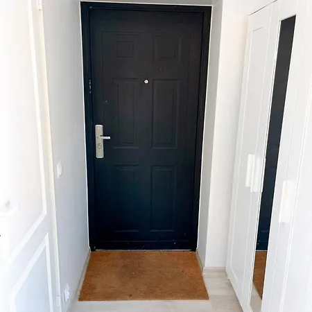 Vaeike Hubne Stuudiokorter Vanalinna Aeaerel Apartman Rakvere