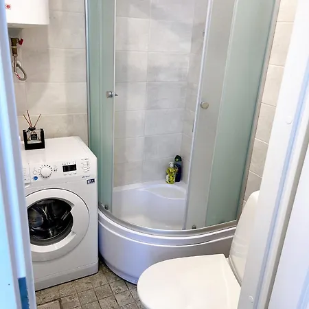 Apartman Vaeike Hubne Stuudiokorter Vanalinna Aeaerel