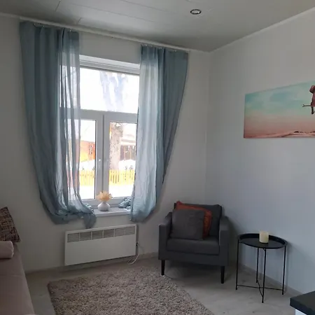 Apartman Vaeike Hubne Stuudiokorter Vanalinna Aeaerel Rakvere
